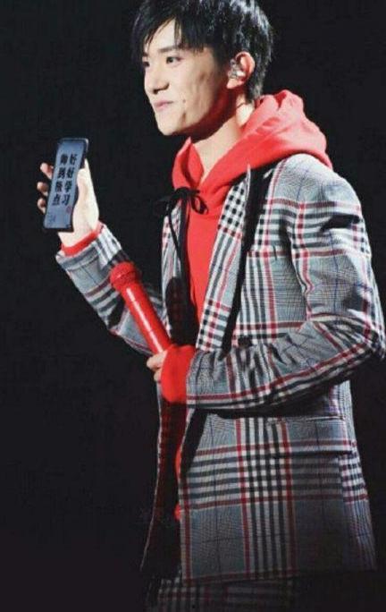 娱乐圈吃瓜猛料吴京,娱乐圈风云再起,揭秘武术巨星背后的惊人真相